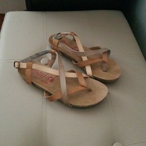 Kids sandals